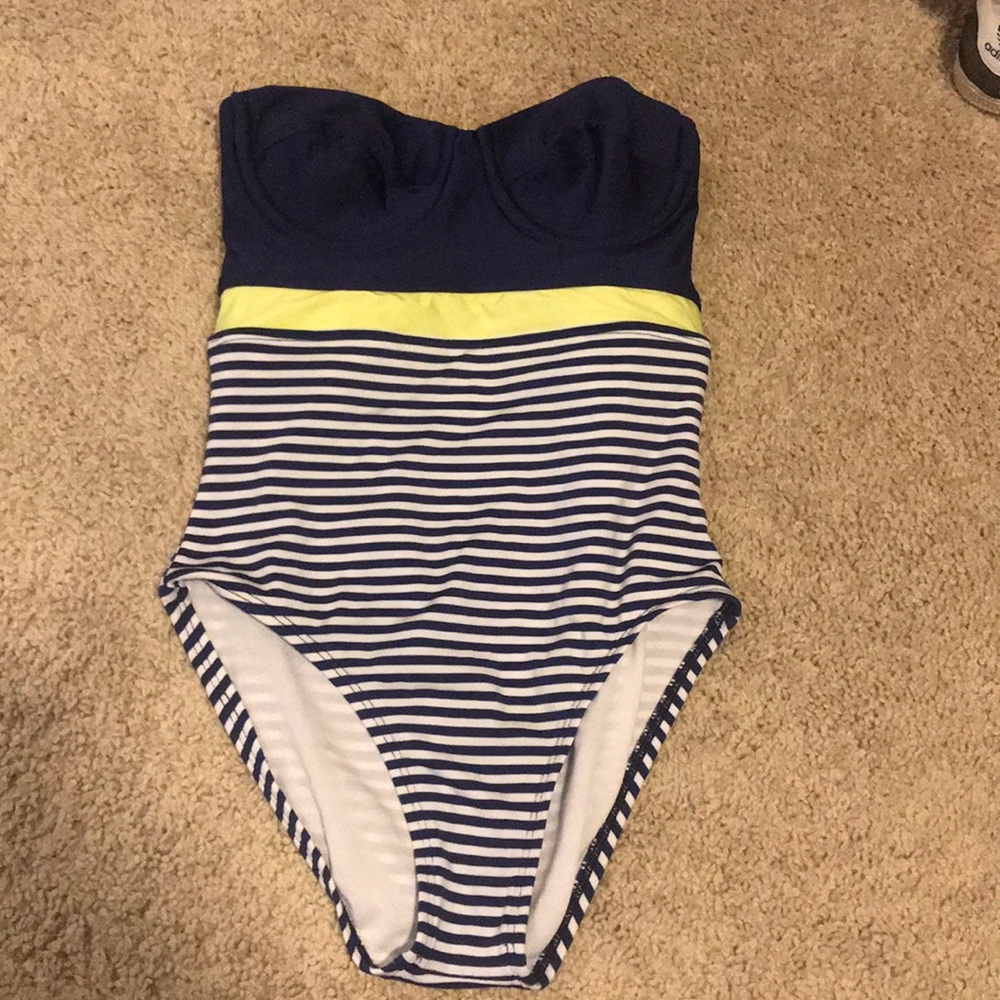Splendid one piece XS